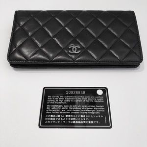 Chanel black skin quilted wallet with silver CC